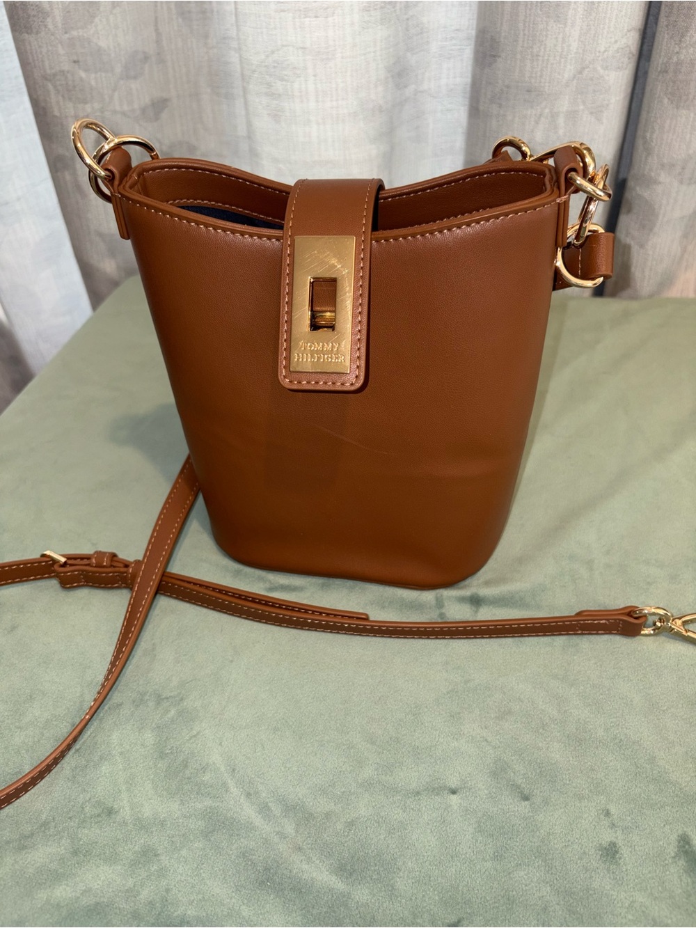Tommy Hilfiger Chestnut Brown Leather Bucket Crossbody with Gold Hardware